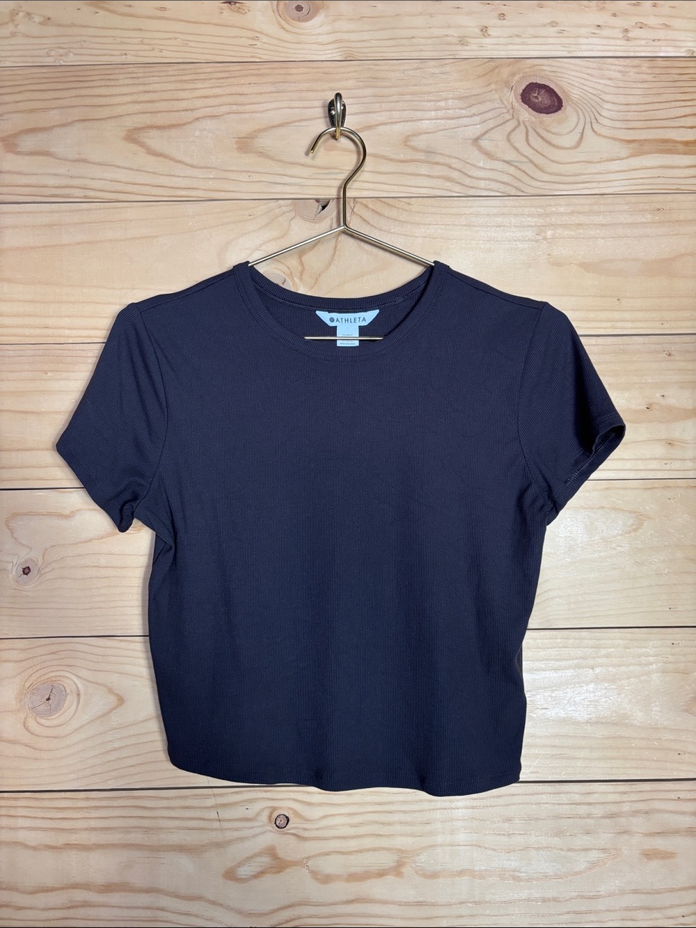 Athleta brown ribbed slightly cropped tee Medium